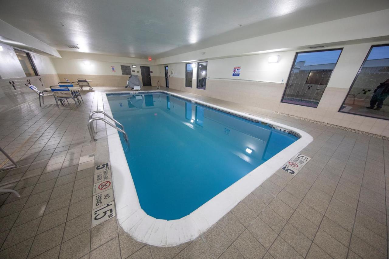 Comfort Inn & Suites Hutchinson Kültér fotó