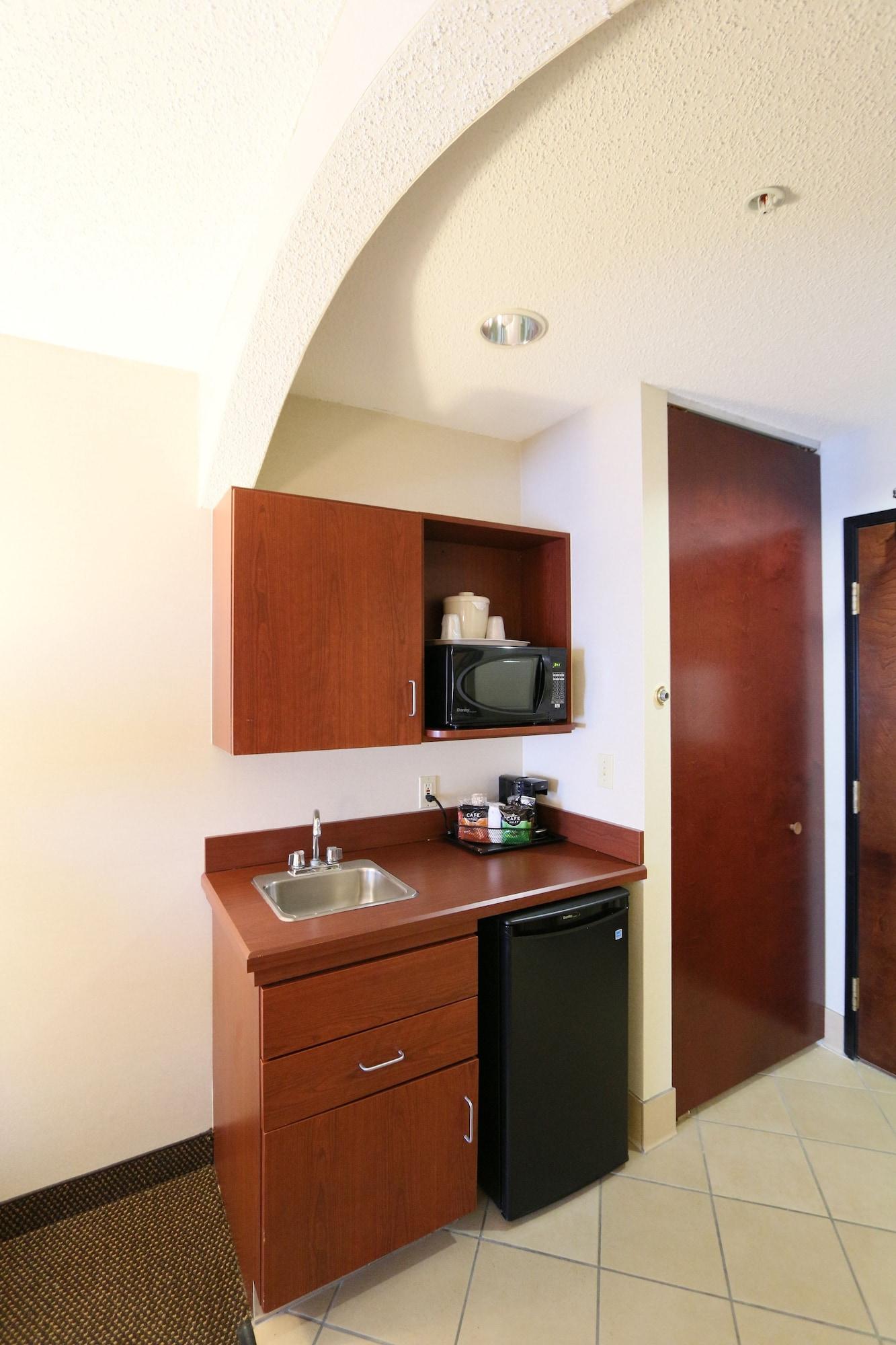 Comfort Inn & Suites Hutchinson Kültér fotó