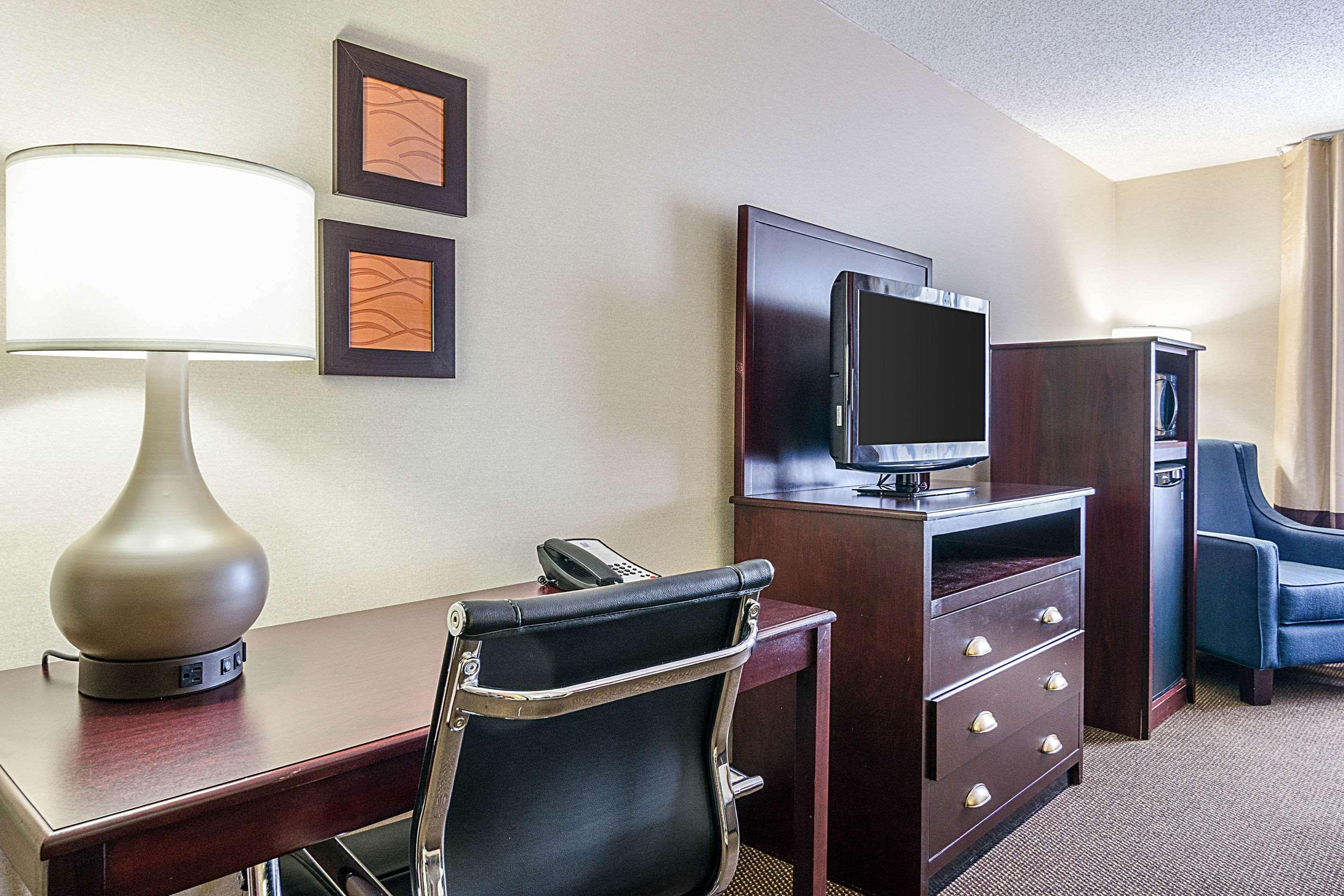 Comfort Inn & Suites Hutchinson Kültér fotó