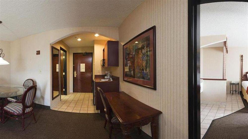 Comfort Inn & Suites Hutchinson Kültér fotó
