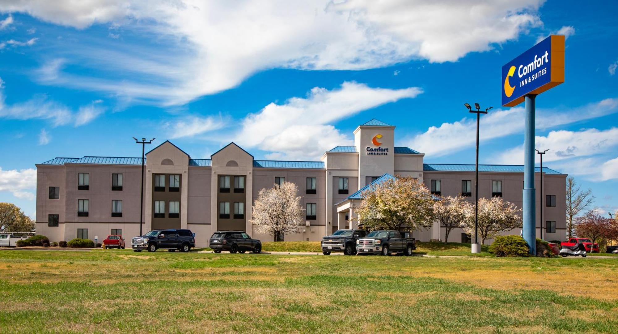 Comfort Inn & Suites Hutchinson Kültér fotó