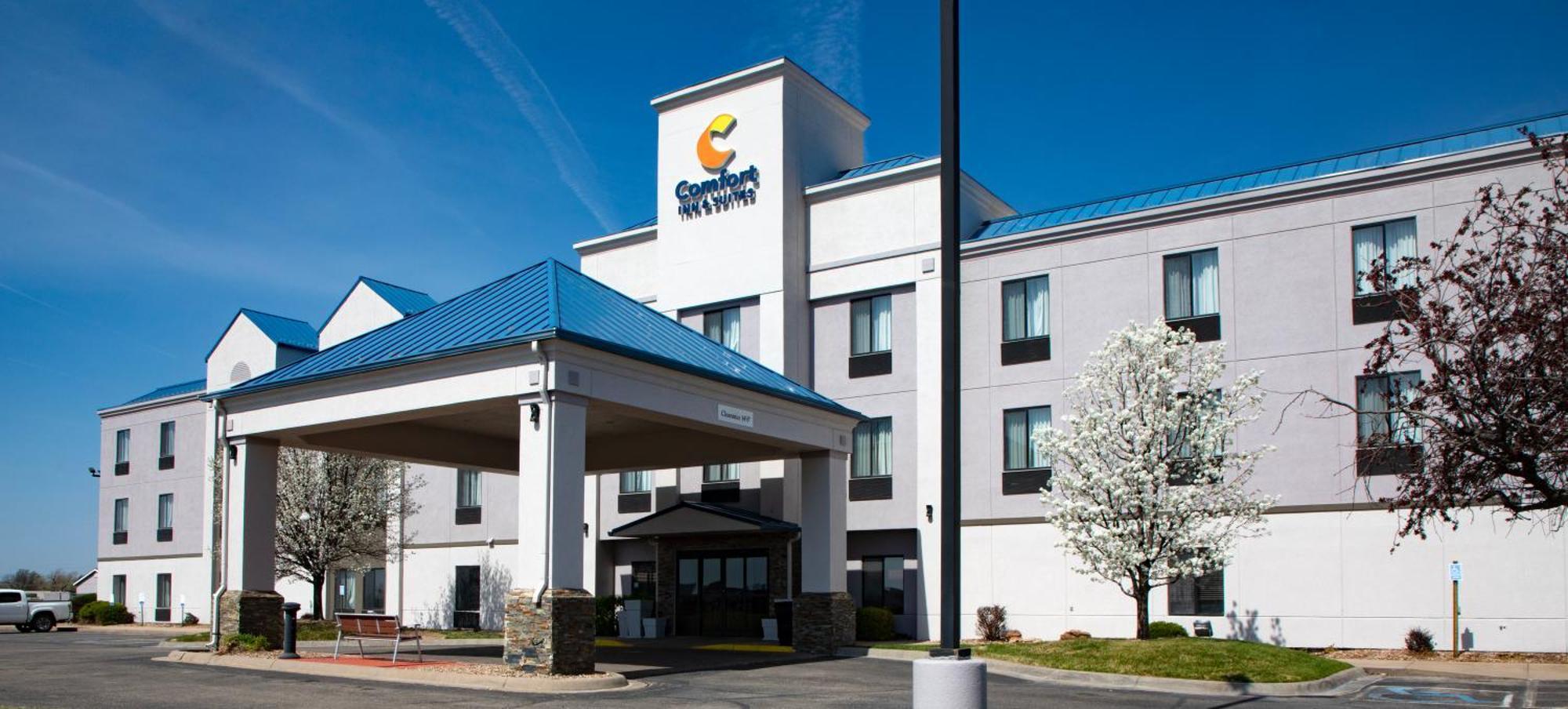 Comfort Inn & Suites Hutchinson Kültér fotó