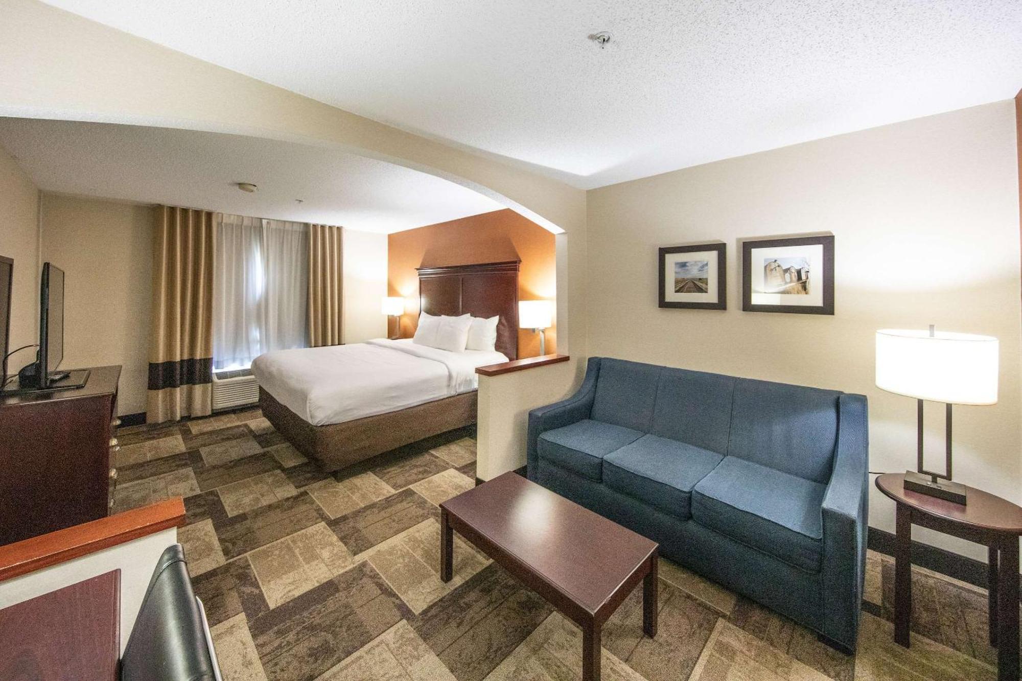 Comfort Inn & Suites Hutchinson Kültér fotó