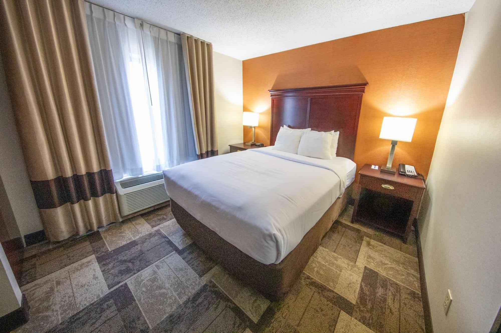 Comfort Inn & Suites Hutchinson Kültér fotó